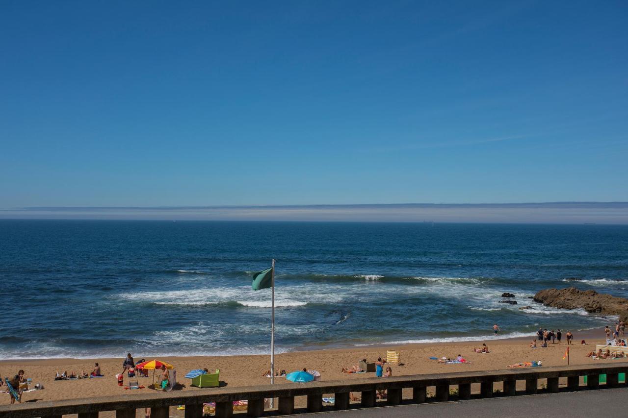 Liiiving In Porto - Luxury Beachfront Apartments Exterior foto