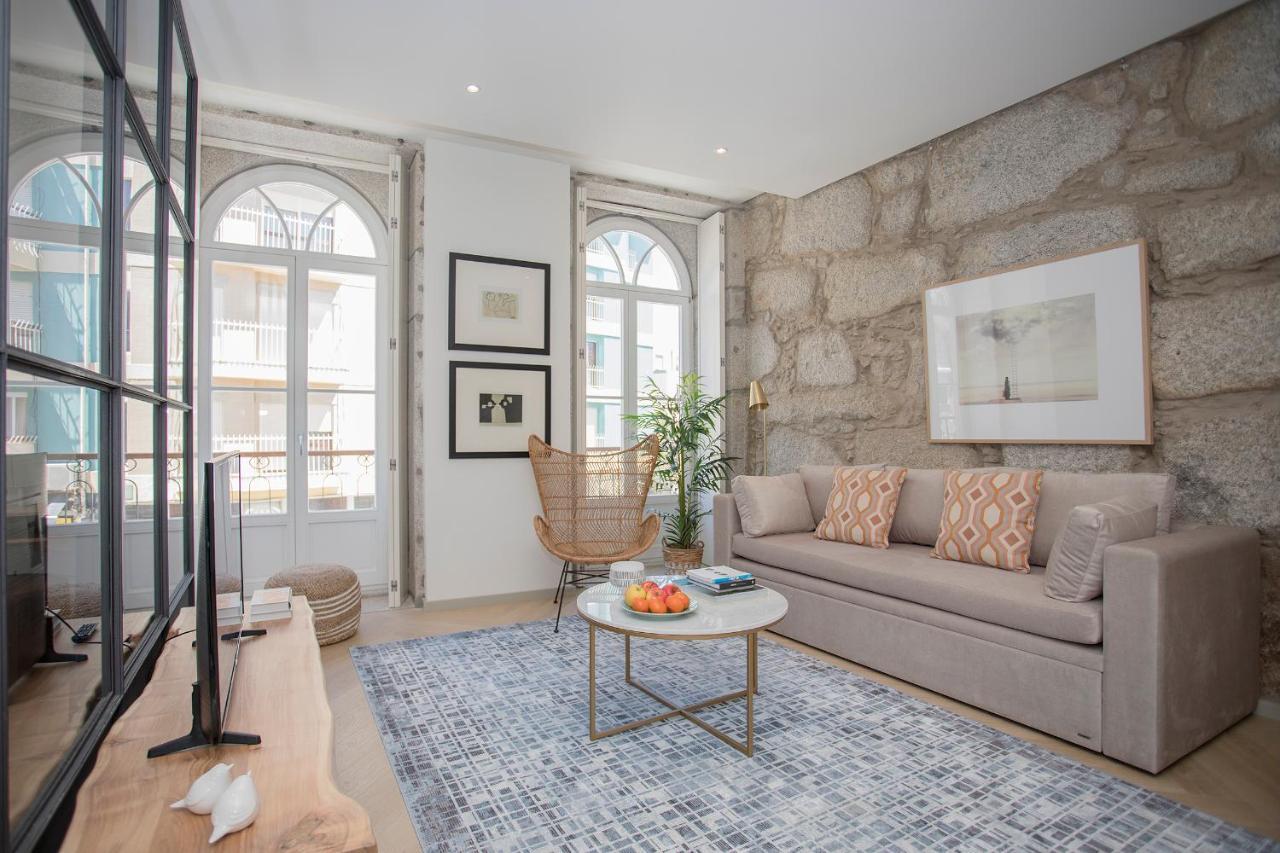 Liiiving In Porto - Luxury Beachfront Apartments Exterior foto