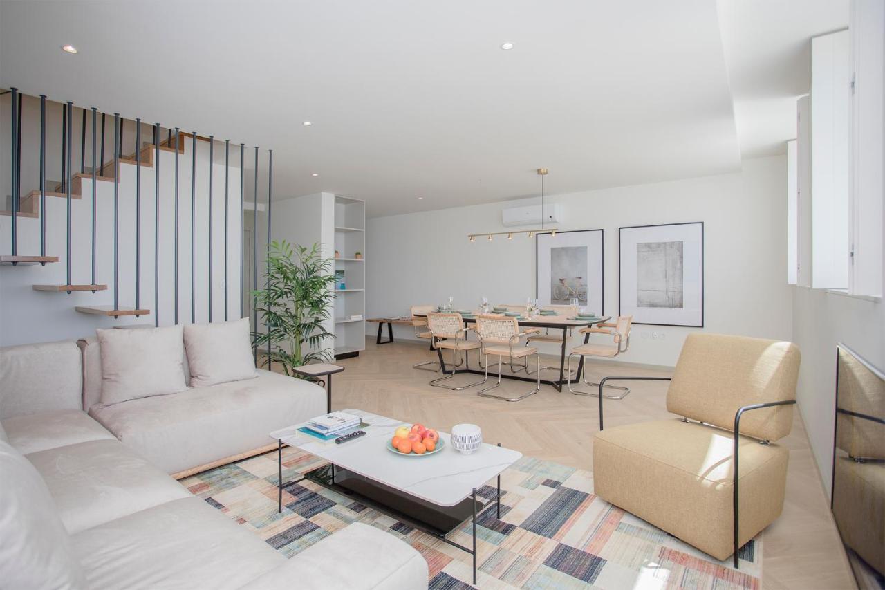 Liiiving In Porto - Luxury Beachfront Apartments Exterior foto