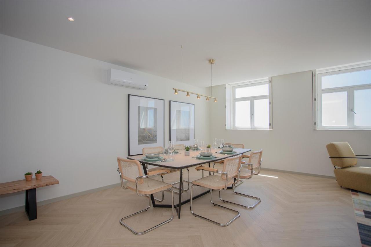 Liiiving In Porto - Luxury Beachfront Apartments Exterior foto